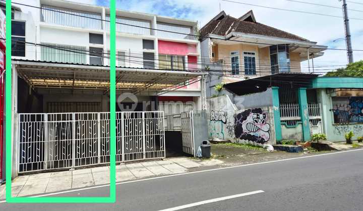 Strategic 2-Story Shop House Area Jl Kaliurang Ja Suprapto