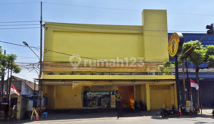 Cheap, strategic location on the main road axis, Gadang, area 969 m2. 1