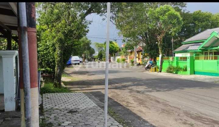 Rumah Murah Luas 243 M2 Area Jl Emas Sulfat Bisa Untuk Penginapan Atau Hunian