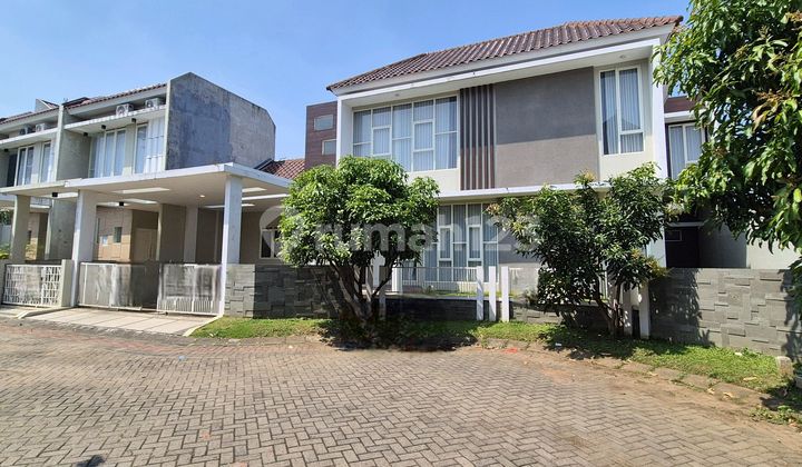 Rumah Bagus 2 Lantai Modern Minimalis Di Villa Puncak Tidar Rumah Bagus 2 Lantai Modern Minimalis Di Villa Puncak Tidar