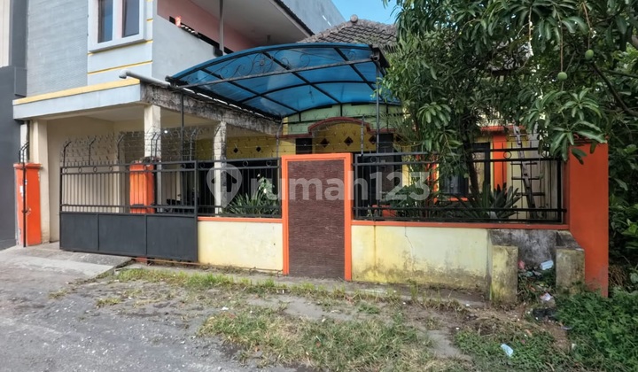 Cheap Boarding House with 18 Rooms in Semanggi Dewandaru Suhat Area 1