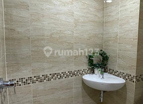 Apartment dekat Univ Prasetya Mulya dan Aeon, garansi sewa 2 tahun - B Residence BSD free furnish