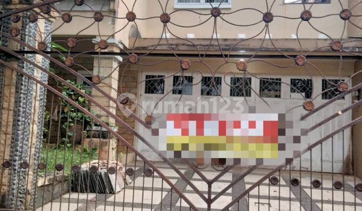 Dijual rumah di Puspita Loka BSD - taman luas 2