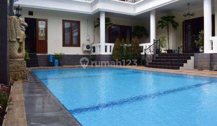 Dijual rumah mevvah dengan private pool di Bukit Golf Terrace BSD 1