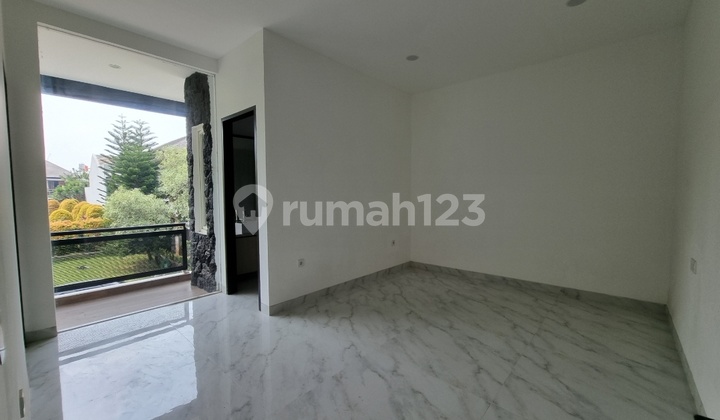 Dijual rumah siap huni di Alam Sutera Palma ada lift dekat sport club 2