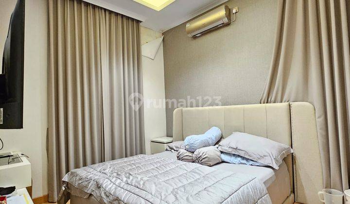 Rumah cantik rapi siap huni di Menteng Village Gading Serpong 9