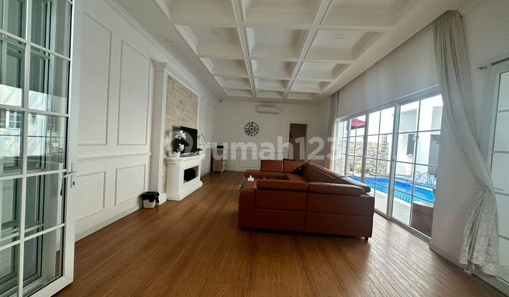 Dijual rumah mewah Alam Sutera ada pool, gym, tennis court Dijual rumah mewah Alam Sutera ada pool, gym, tennis court