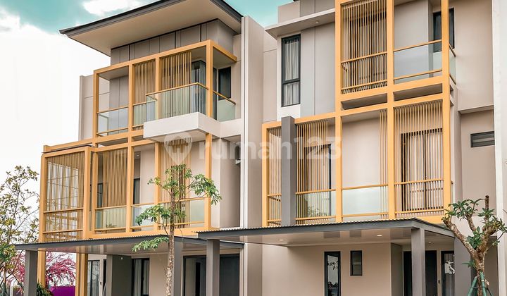 For sale Korean Style house in BSD (L9) - across the mall and near the toll road. 2