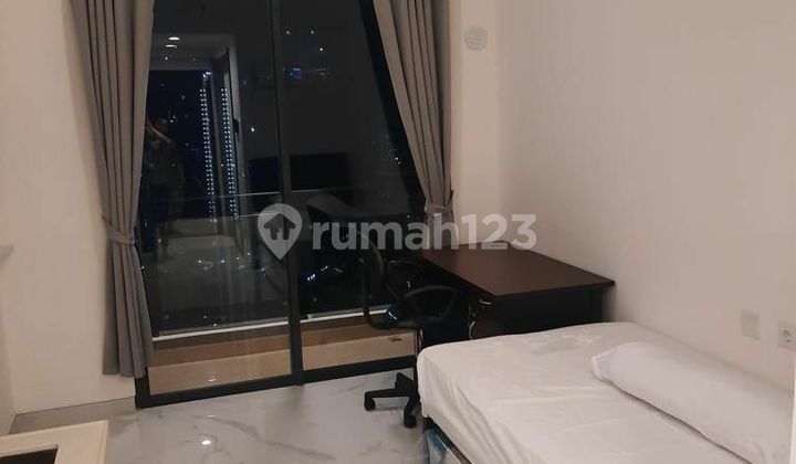 For sale Sky House BSD apartment next to Aeon toll road semi furnished