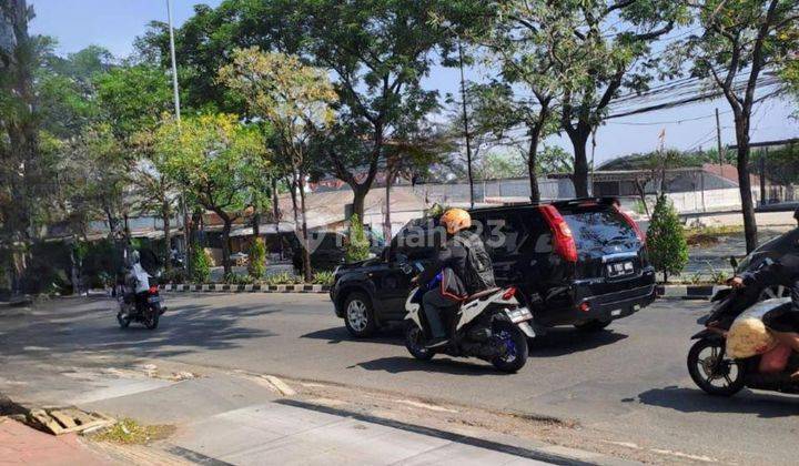 Rumah hitung tanah di pinggir jalan Ciater ramai dekat Superindo McD 1