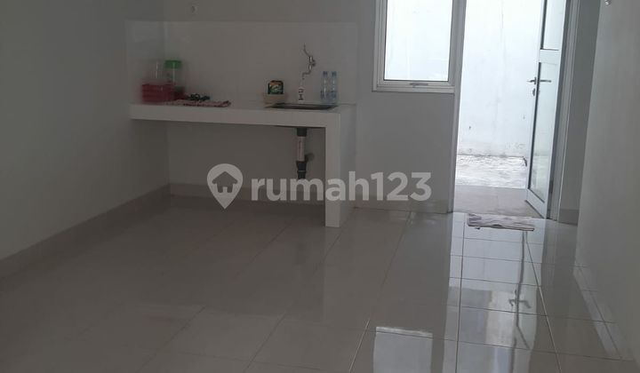 House in Boston Village Paramount Gading Serpong 2