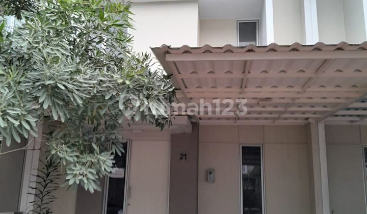 Rumah di Boston Village Paramount Gading Serpong