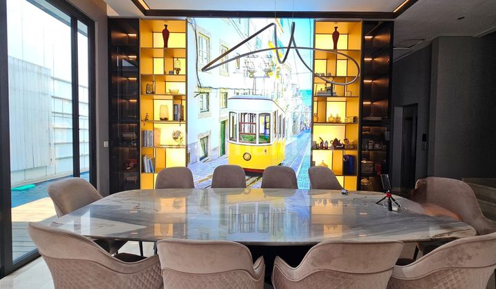 Rumah mewah di Lakewood Nava Park BSD ada lift dan private pool