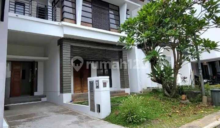 For Sale: House in Bintaro Emerald Residence Near School