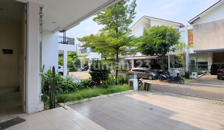 Sell House in Bintaro Discovery Near Toll Gate