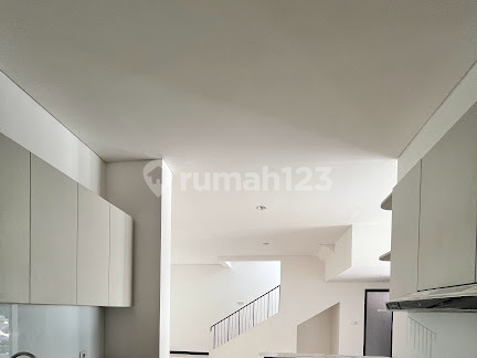 Jual Rumah di BSD Hiera Welton, Jual Rugi, Dekat Stasiun KRL 2