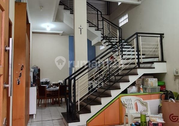 House in Metland Puri 3 Floors SHM Northwest Good