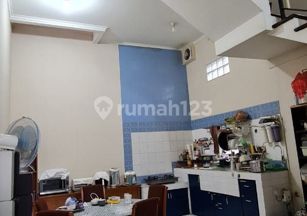 Rumah di Metland puri 3 Lantai SHM Barat Laut Bagus 2