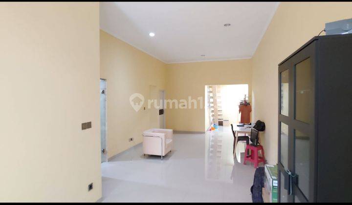 Rumah 2 Lantai Suvarna Sutera Selatan Bagus 2