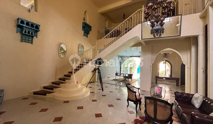 Disewakan Rumah Bagus Area Menteng Jakarta Pusat Disewakan Rumah Bagus Area Menteng Jakarta Pusat