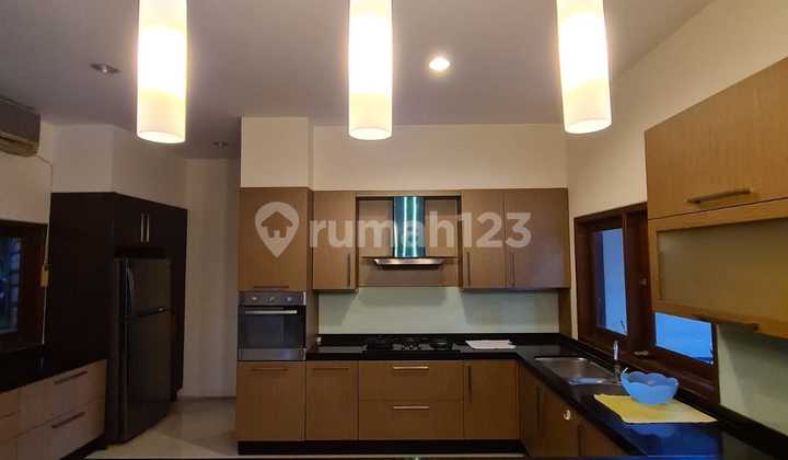 Dijual Resort House Jalan Benda Raya Kemang 2