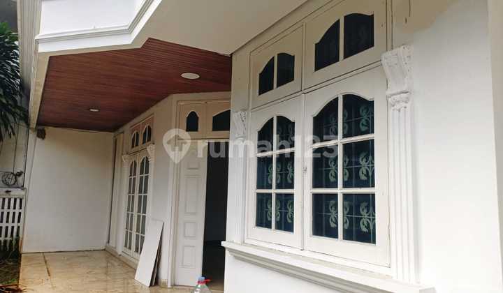 Disewakan Rumah 2 Lantai Jl. Alam Segar Pondok Indah Jakarta Selatan  2
