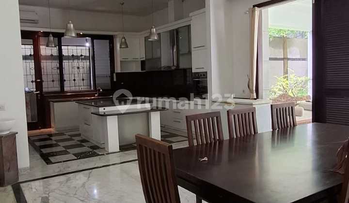 Disewakan Rumah Bagus Area Pondok Indah Jakarta Selatan 2
