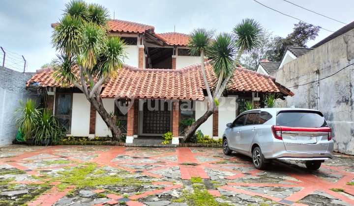 For Sale 2-Story House in Mampang Prapatan, South Jakarta 2