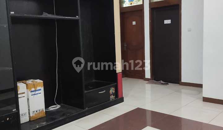 For Sale Fast / Cheap... Girls' Boarding House Area Kemanggisan, West Jakarta For Sale Fast / Cheap... Girls' Boarding House Area Kemanggisan, West Jakarta