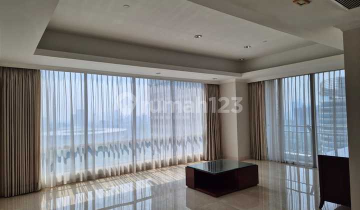 Disewakan Apartemen Sudirman Mansion 3 Bed 