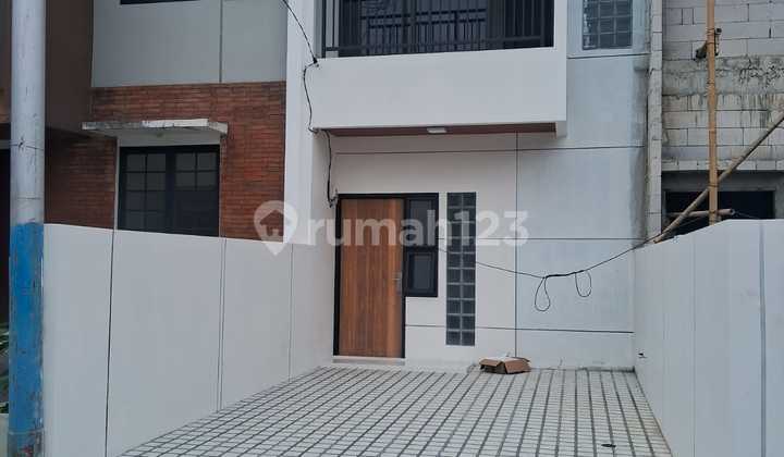 Dijual Rumah Bagus, Jalan 2 Mobil, Dekat Dengan Jalan Besar, Cibubur, Cijantung, Cimanggis Jakarta Timur Dijual Rumah Bagus, Jalan 2 Mobil, Dekat Dengan Jalan Besar, Cibubur, Cijantung, Cimanggis Jakarta Timur