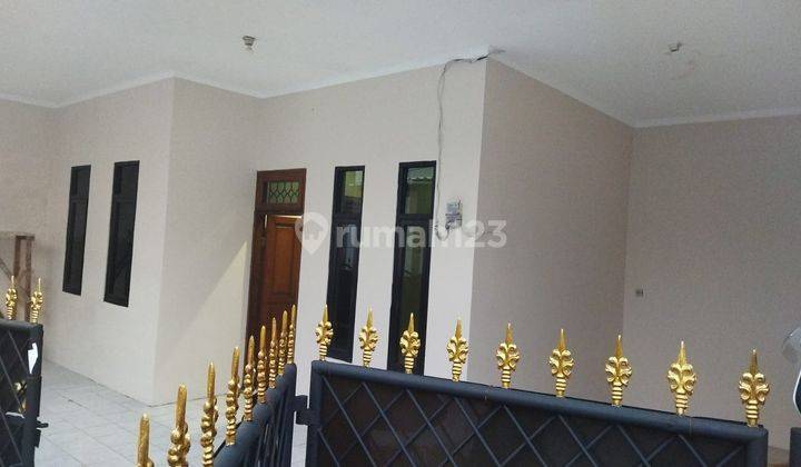Disewakan Rumah Tebet Timur Untuk Hunian Atau Kantor Jalan 1 Mobil Car Port 2 Mobil 2