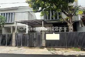 For Rent Nice House For Residence On The Side Of A Wide 3-Car Road Tebet East South Jakarta 1