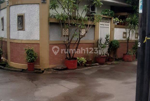 DIJUAL RUMAH bagus KELURAHAN PEKAYON , KALISARI  CIJANTUNG JAKARTA TIMUR NYAMAN DAN LUAS,  SHM HARGA NEGO SAMPAI JADI