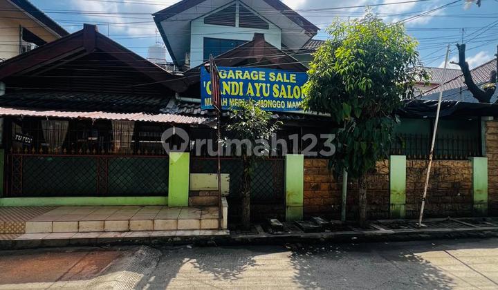 Dijual Rumah ( B U Nego Sampai Deal) Lokasi Strategis di Komplek Perumahan Buana Risma , Jalan 2,5 Mobil, Dekat Jalan Raya Kalimalang (Pura Kalimalang) Bekasi Selatan 2