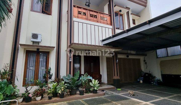 Rumah mewah 2 lantai siap huni lokasi strategis pengadegan 2