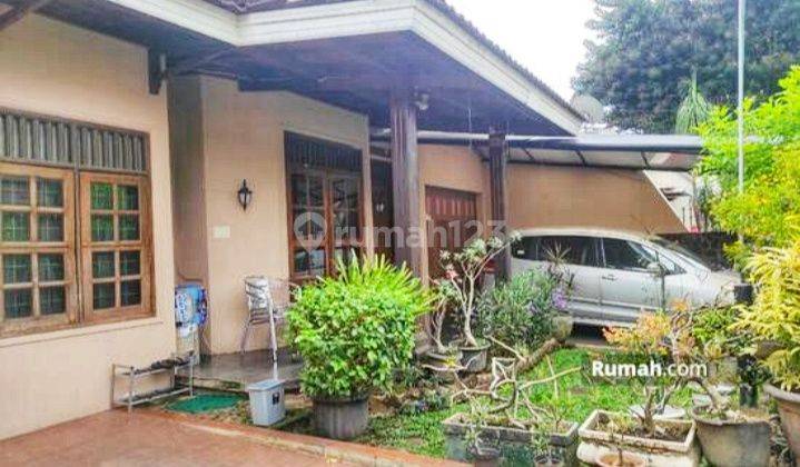 Di jual rumah lama dalam komplek lokasi strategis pejaten 1