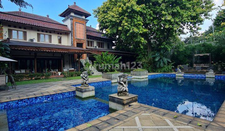 Rumah mewah dalam komplek Design etnik bali cirendeu 2