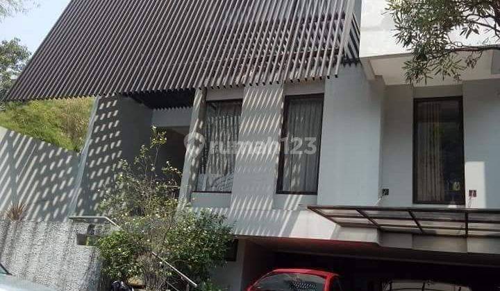 Rumah dalam cluster lokasi strategis dekat McDonald bangka kemang 1