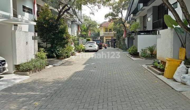 Rumah dalam cluster lokasi strategis dekat McDonald bangka kemang 2