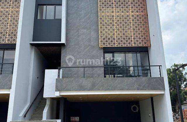 Rumah baru total 13 unit lokasi strategis permata hijau 1