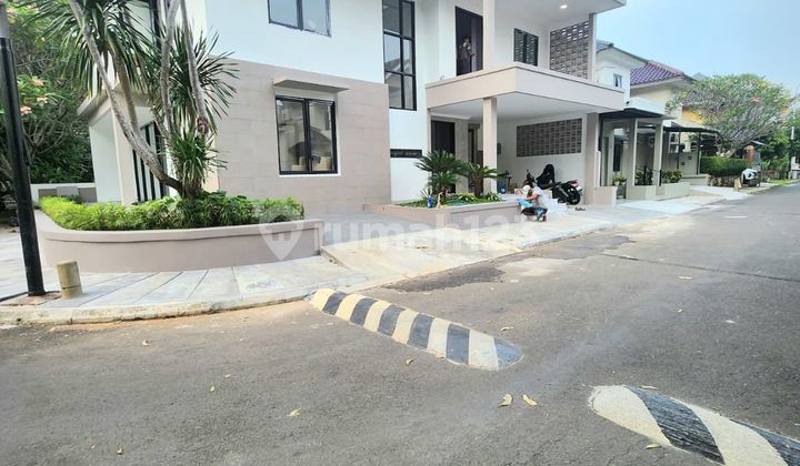 Rumah baru renovasi dalam komplek bintaro sek lX