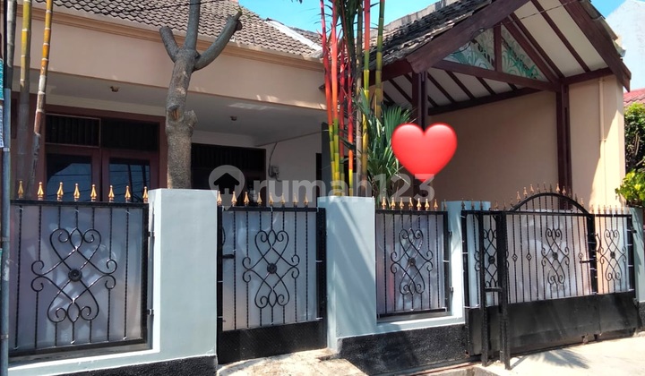Rumah Komplek Pamulang Permai Siap Huni Rumah Komplek Pamulang Permai Siap Huni