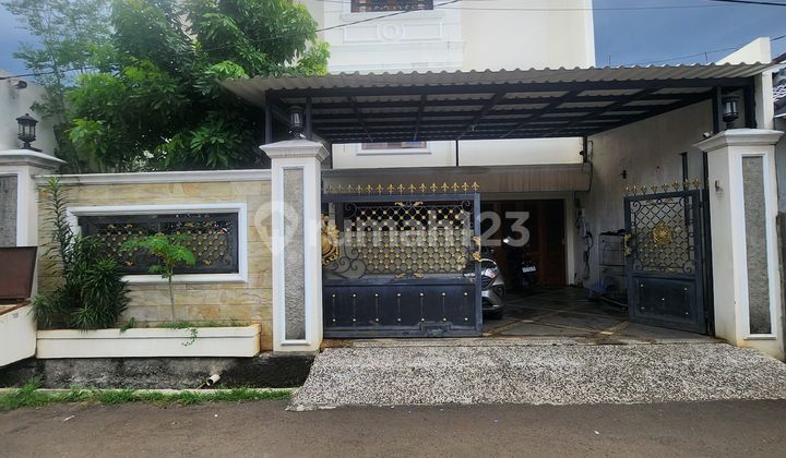Rumah Dalam Komplek Area Permata Hijau Siap Huni