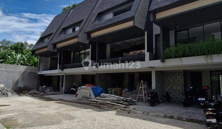 Townhouse Baru Kemang Dalam, Lokasi Bagus Sisa 2 Unit Lagi 1