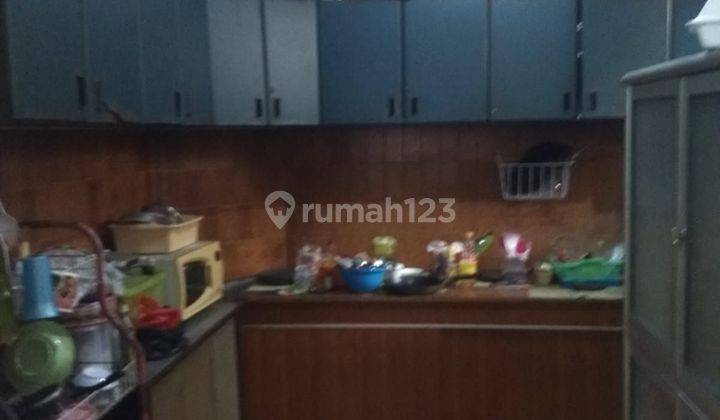 Rumah Tua Hitung Tanah Cocok Untuk Tempat Usaha 2