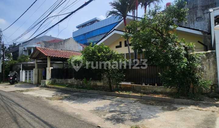 Rumah Lama Jalan Lebar Gandaria Lokasi Strategis