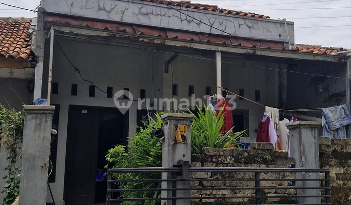 Rumah Lama Kondisi Masih di Tempati Komplek Grya Salak Asri
