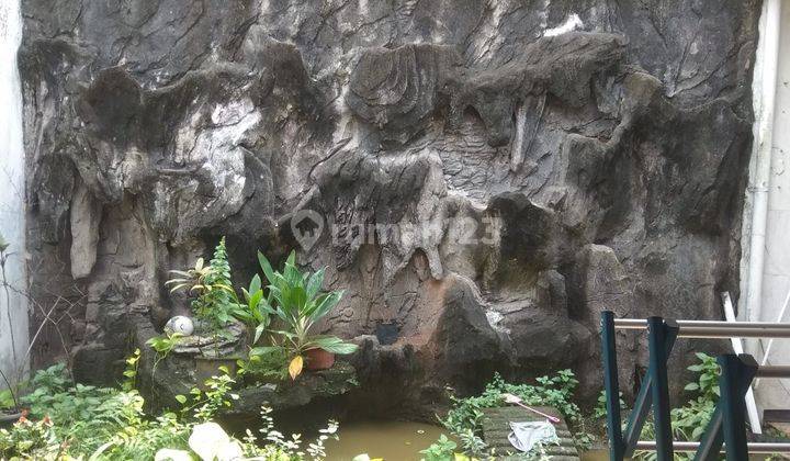 Rumah Tua Hitung Tanah Cocok Untuk Tempat Usaha 2