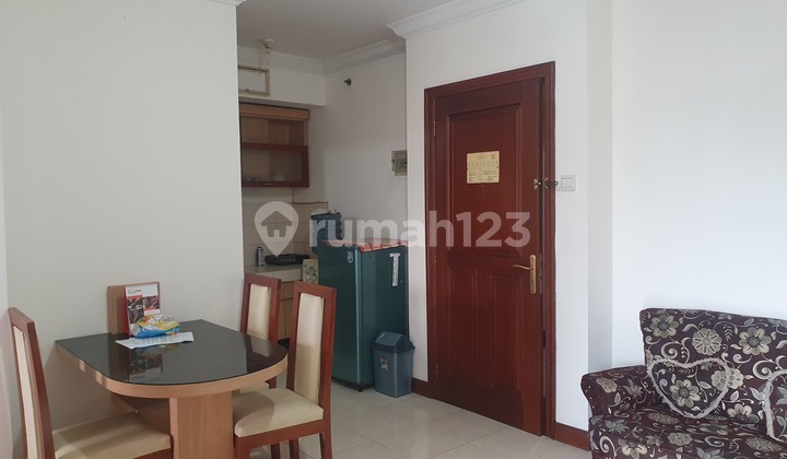 Apartement The Majesty Apartment 2 BR Furnished Bagus